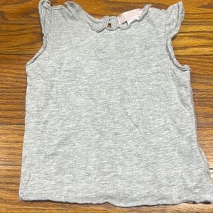 🦄$2 add on item🦄OR❤️5/$25❤️ OLD NAVY | grey shimmer ruffle cap sleeve tank top